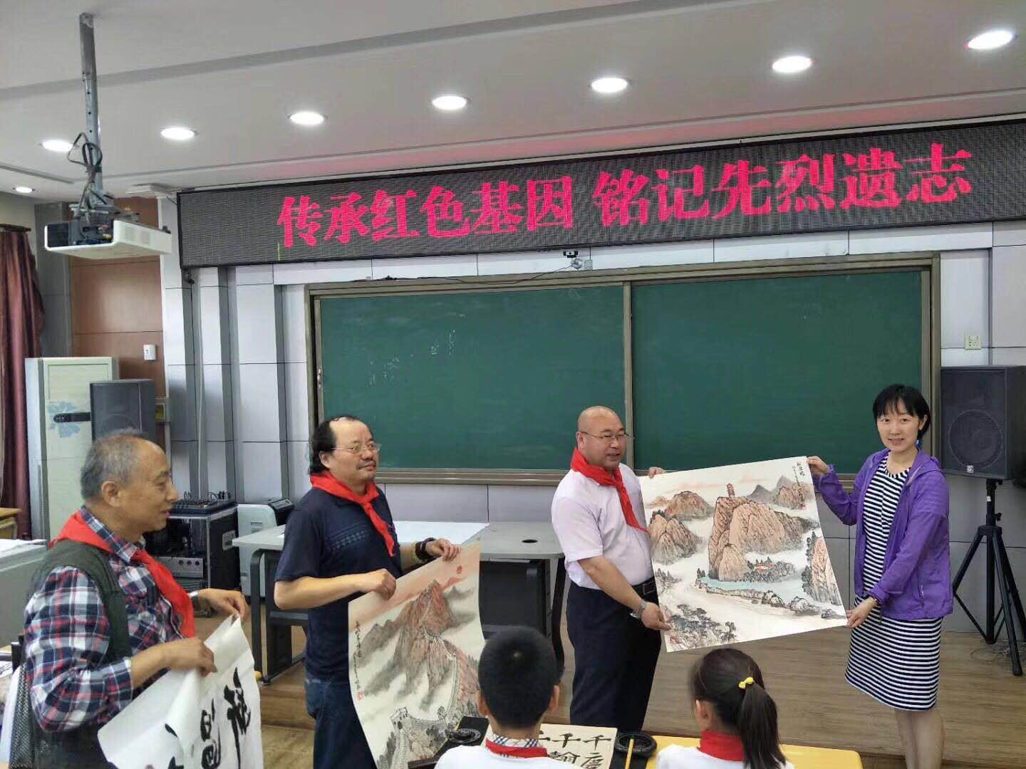 齐鲁书画研究院青岛分院书法作品进校园 - 齐鲁书画研究院青岛分院